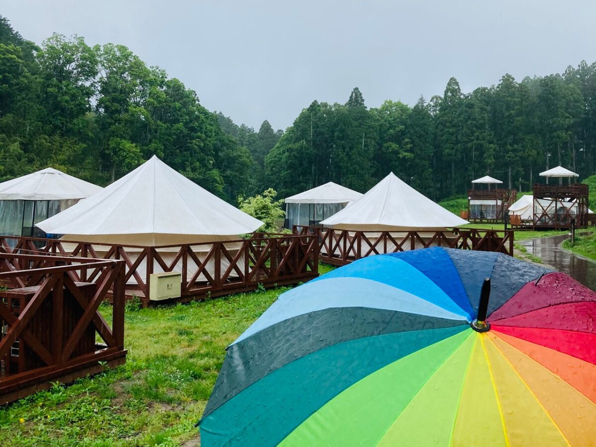 恵みの雨を楽しむ旅へ。THE FARMの「Happy Rain Program」で過ごす12の体験