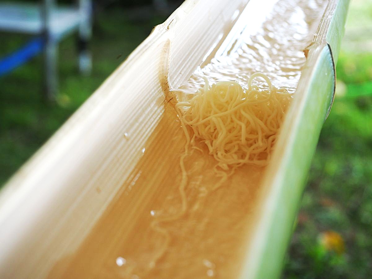 家族も友達も大興奮。夏だけの「そうめんBBQ」体験開幕。屋根付きプライベート空間で楽しむ【期間/数量限定】流しそうめん＆アメリカンBBQプラン」